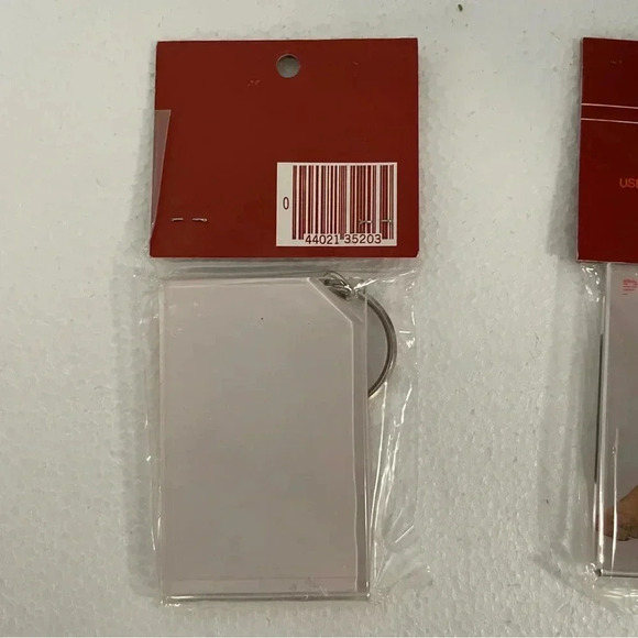 Vintage Magnetic Frame & 2 Keychains Clear Acrylic 2” x 3” by Prism Frame Retro - Picture 4 of 5